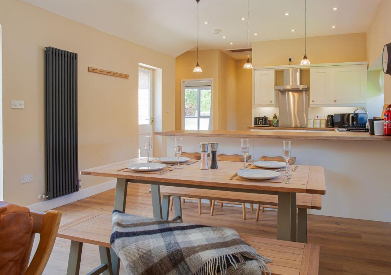The Barn In Longhope - Luxury Barn Conversion Экстерьер фото